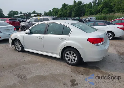 2011 Subaru Legacy 2.5I Premium из США, поврежденный, VIN 4S3BMBC67B3249857